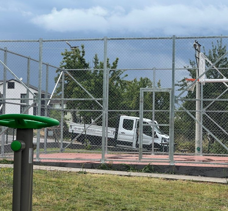 Spor Sahası Çitleri